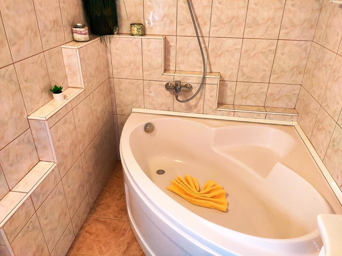 Szandra Vendeghaz Osku Ngoại thất bức ảnh