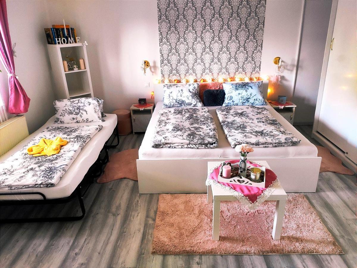Szandra Vendeghaz Osku Ngoại thất bức ảnh