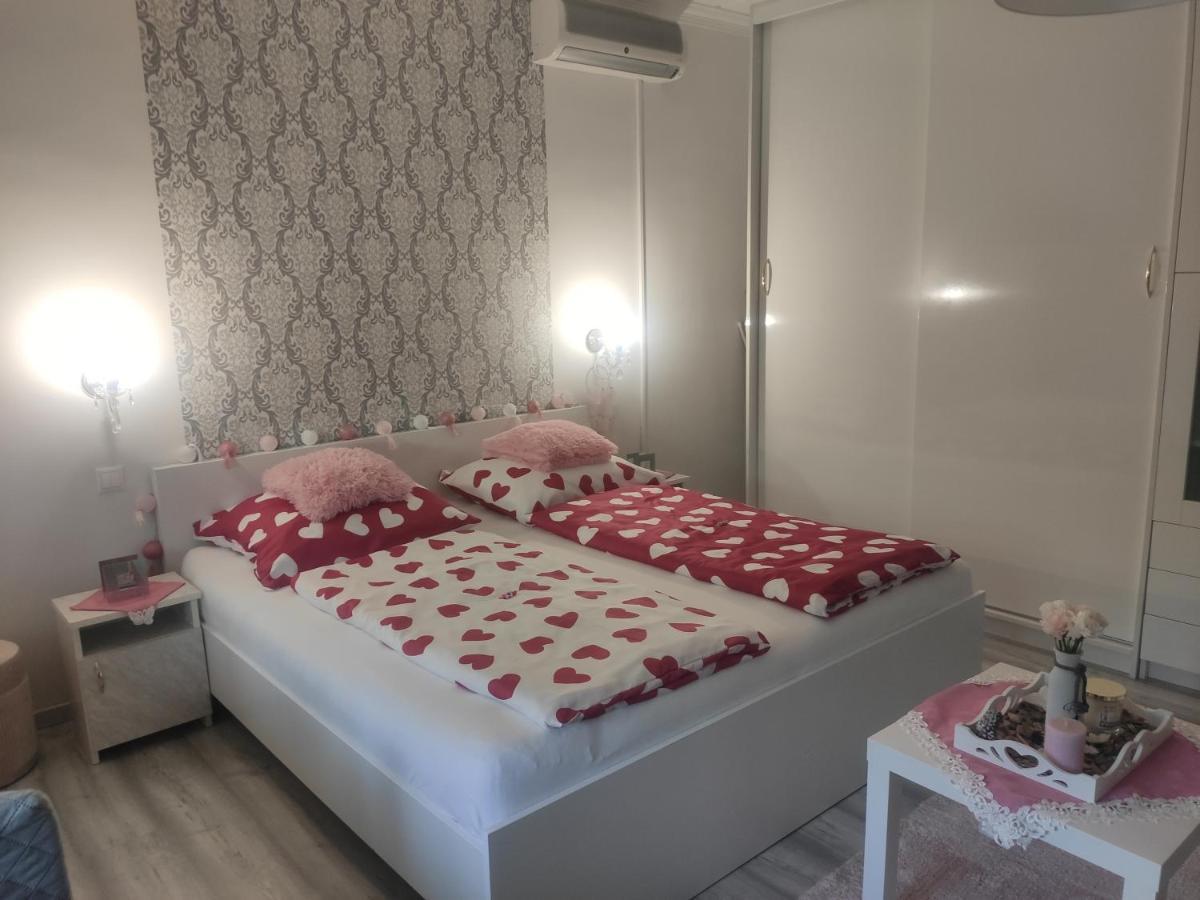 Szandra Vendeghaz Osku Ngoại thất bức ảnh